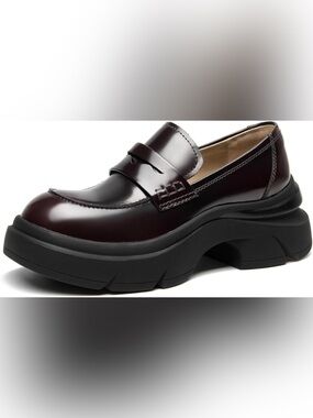 BEAU TODAY  Stellar Leather Traditional Handcraft Platform Penny Loafers.  New.